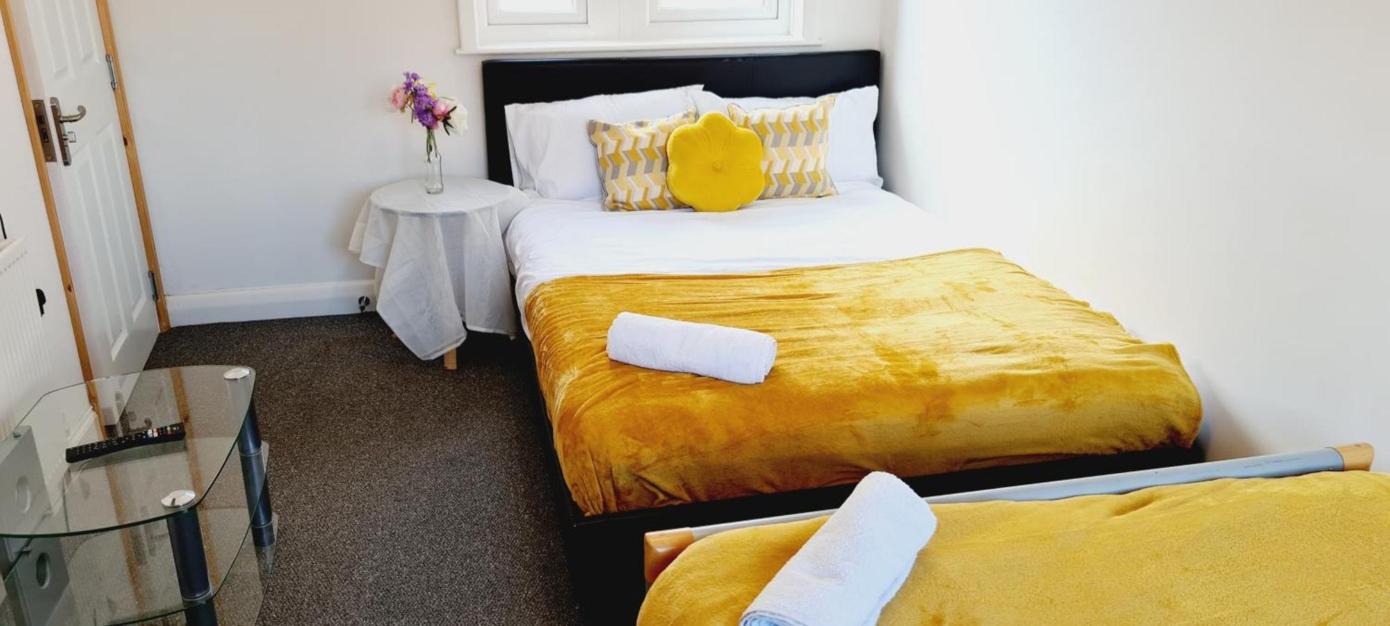 Browning House 3 Bedroom 6 Beds Long Or Short Stay Derby Exteriér fotografie
