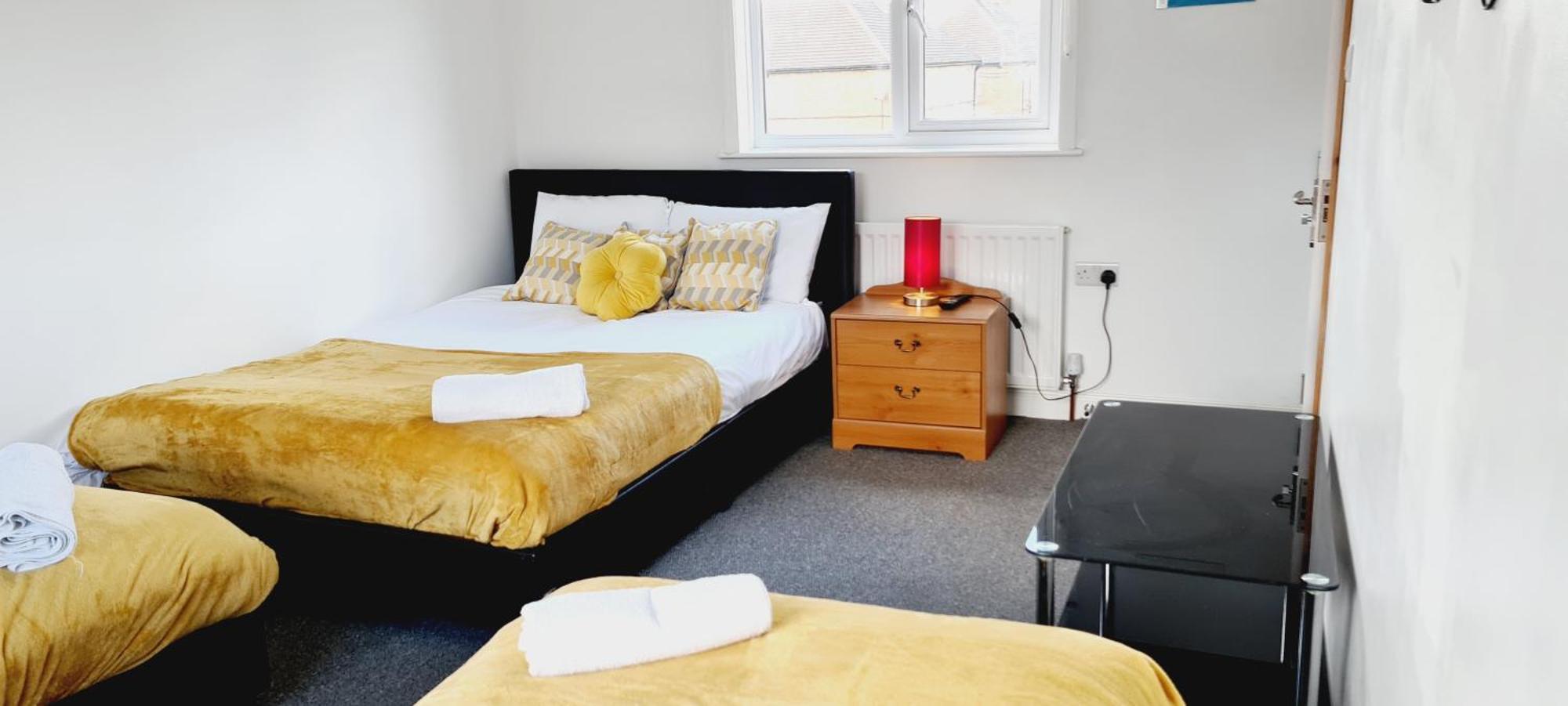 Browning House 3 Bedroom 6 Beds Long Or Short Stay Derby Exteriér fotografie